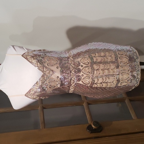WINDSOR Pink Embellished Short Spaghetti Strap Dress NWT - Picture 1 of 14
